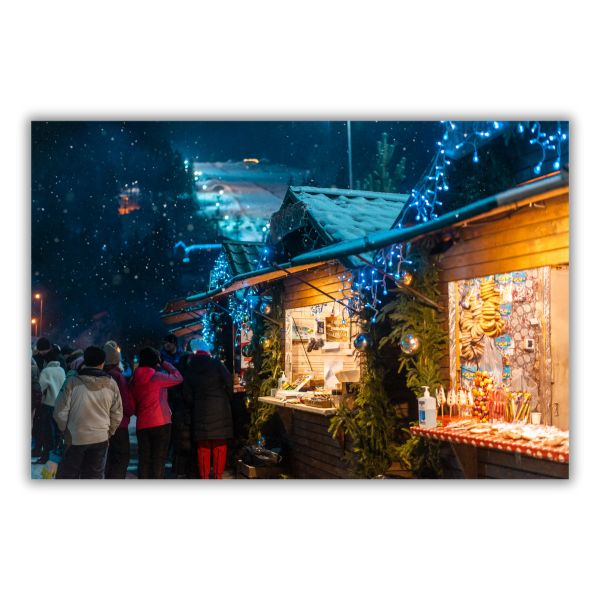 Why Supporting Local Businesses Matters This Holiday Season  